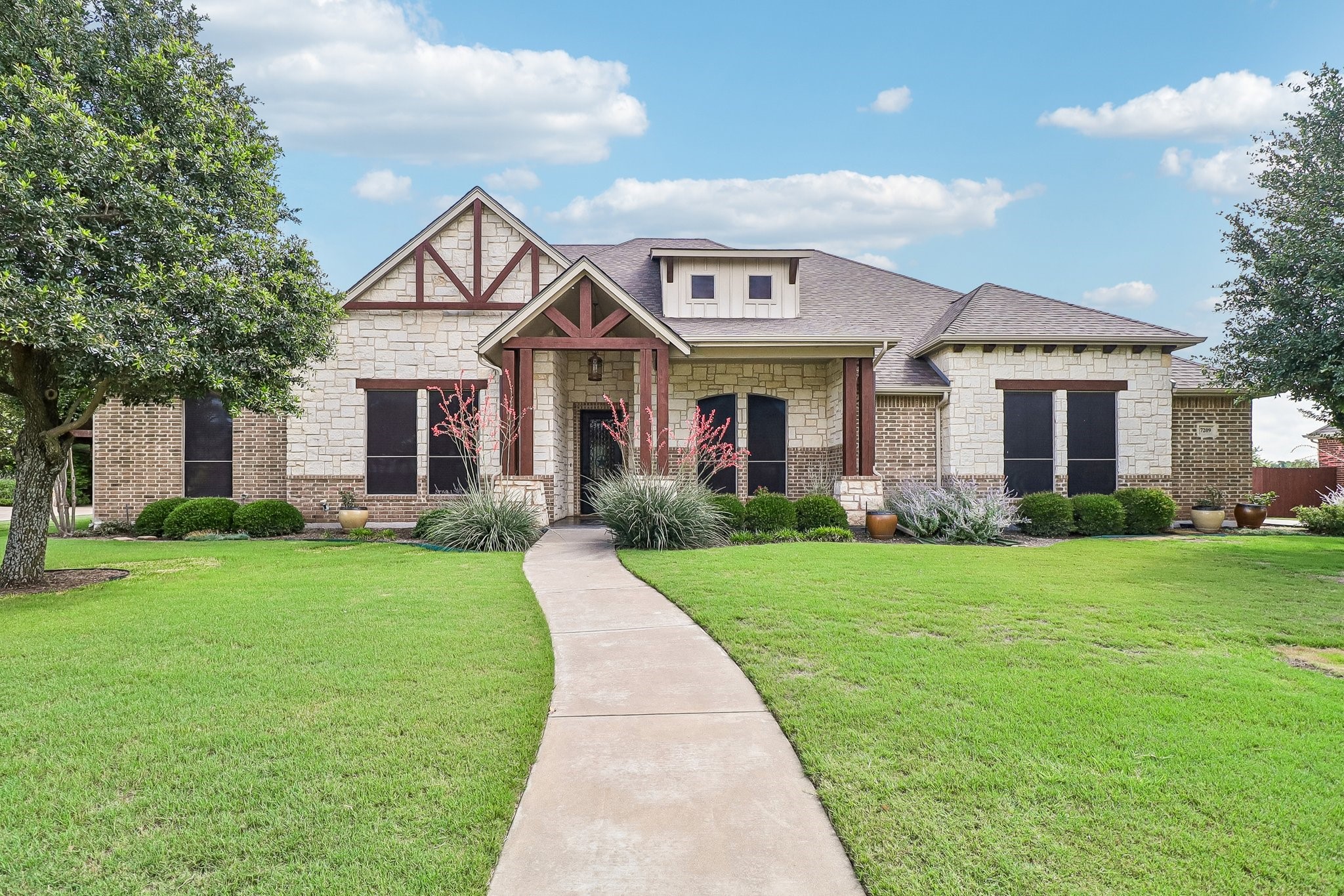 7209 Hill Country Court
