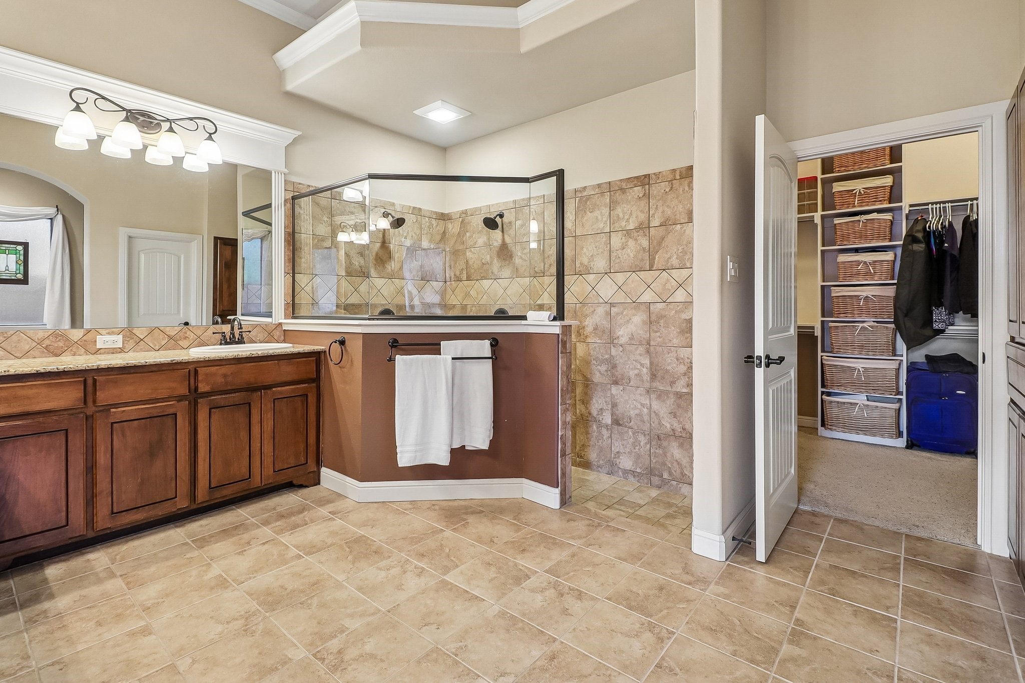 7209 Hill Country Court
