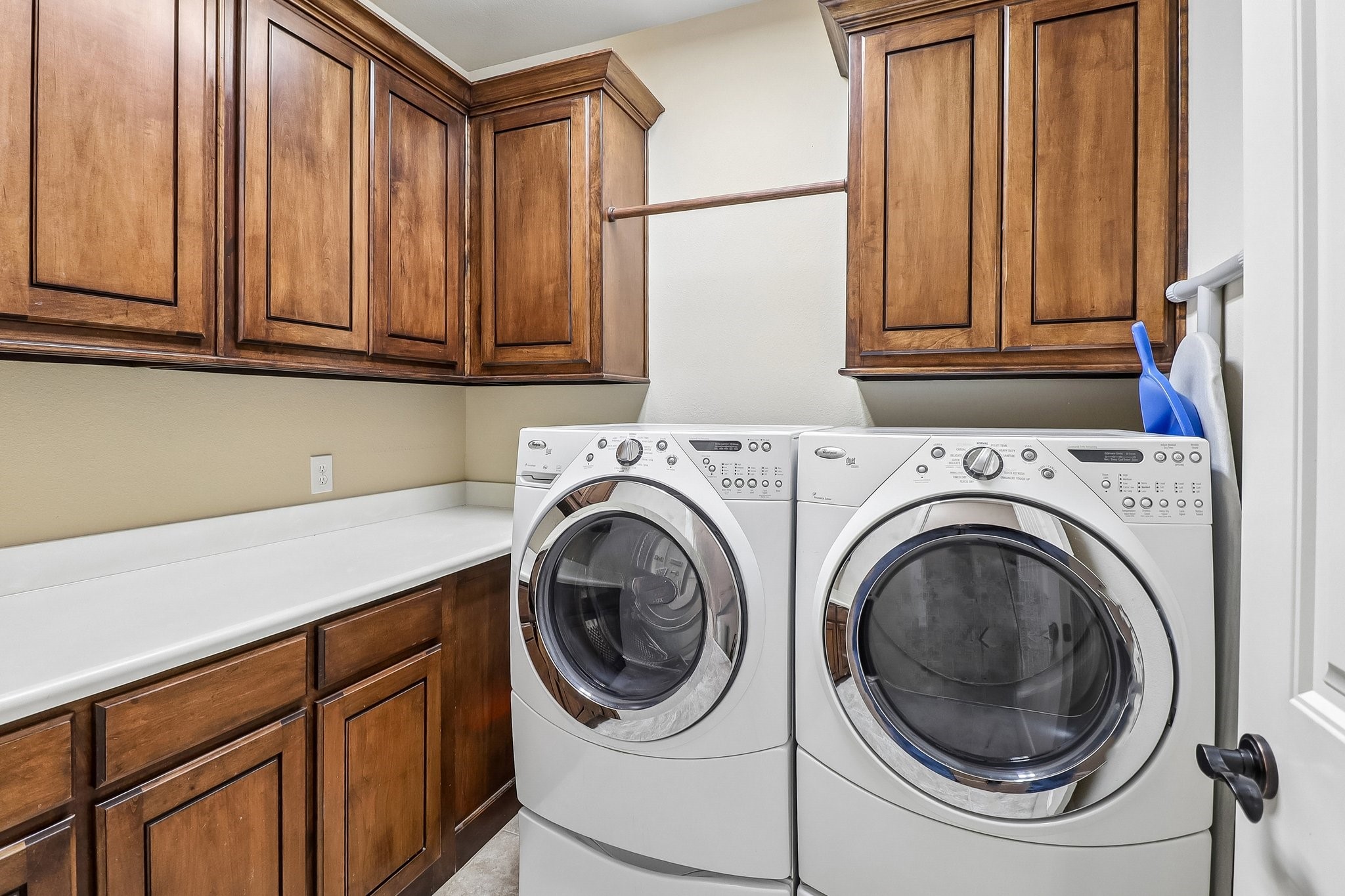 7209 Hill Country Court