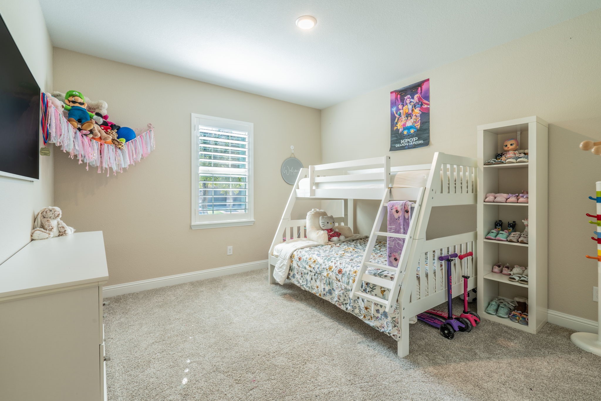 8116 Maybury