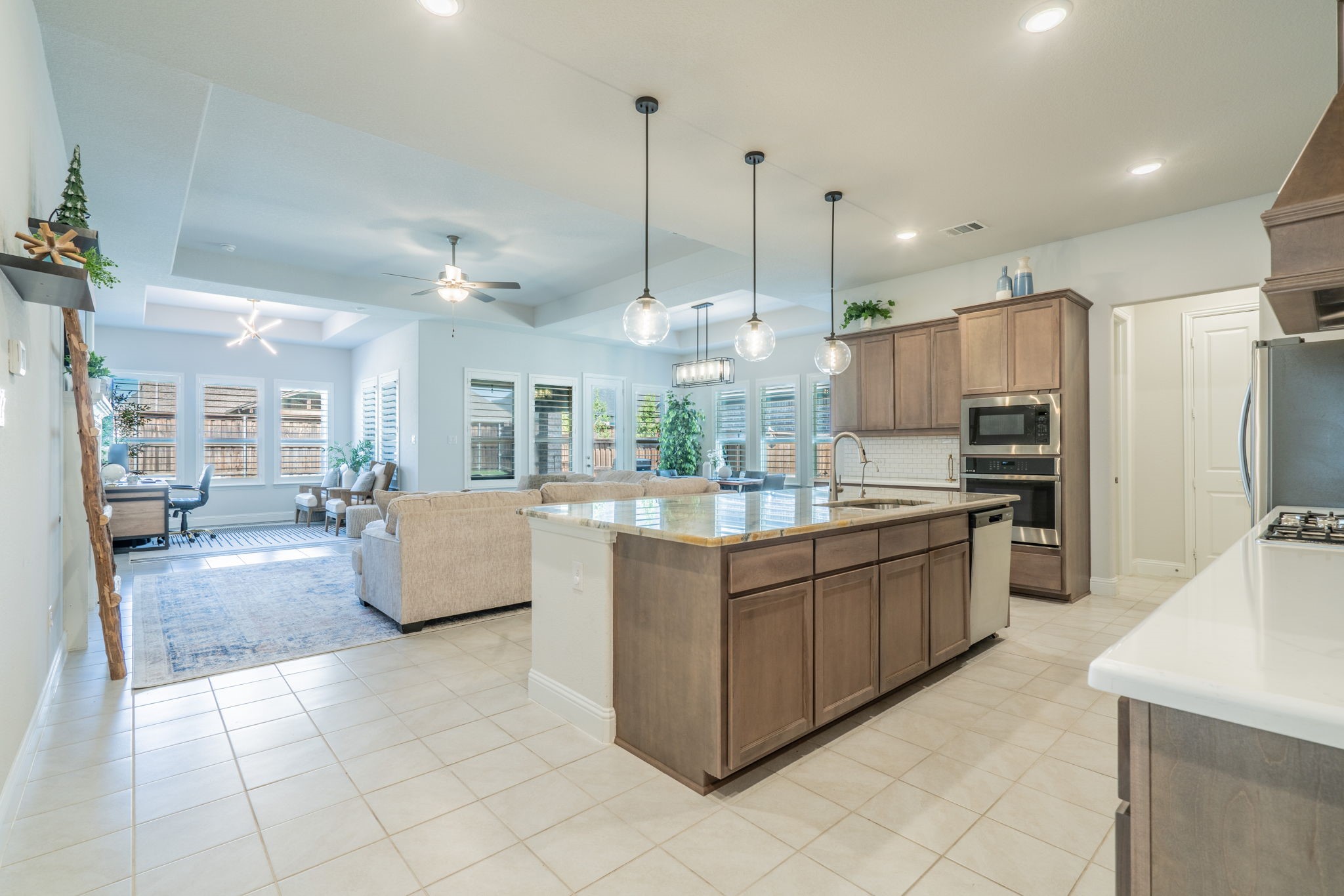 8116 Maybury