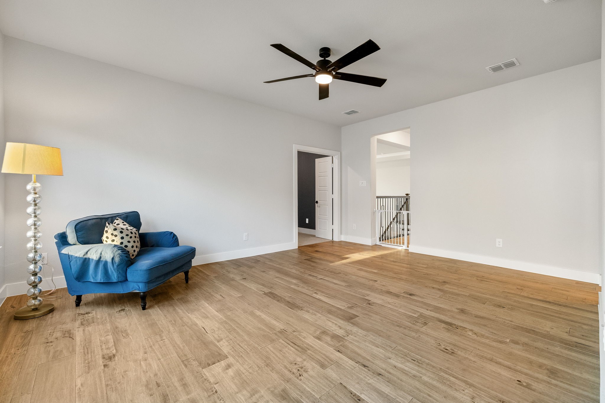 2421 Heathrow Lane