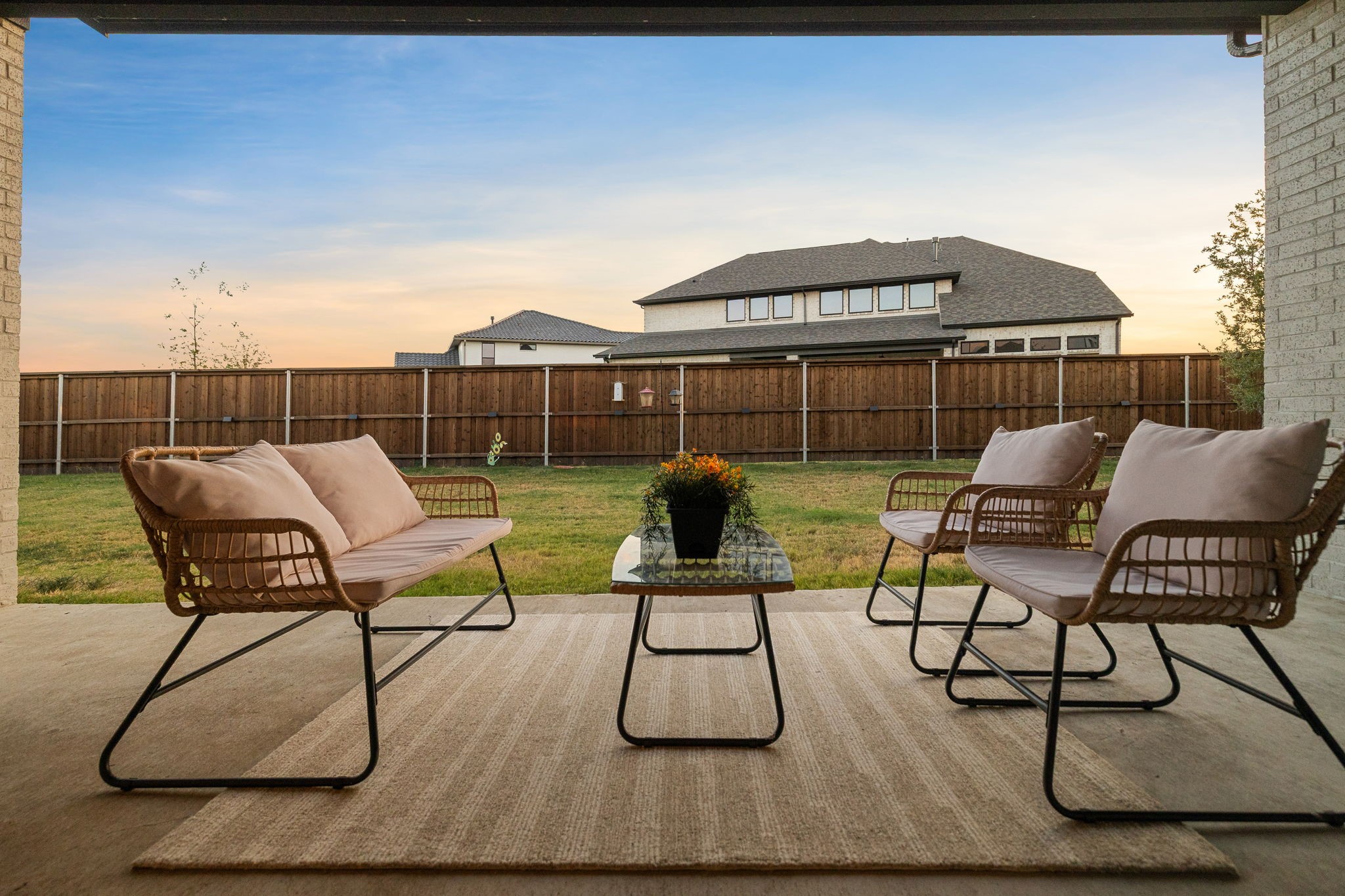 2421 Heathrow Lane