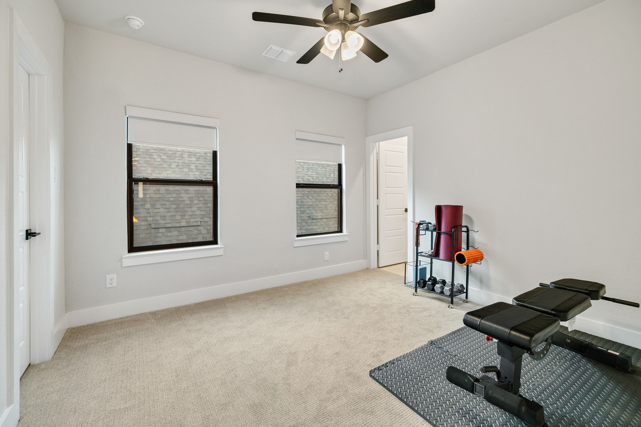 2421 Heathrow Lane