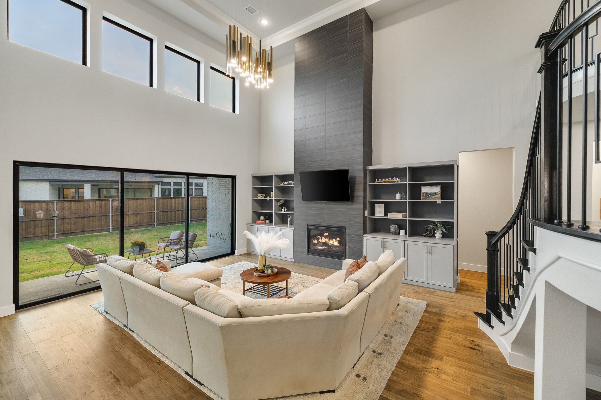 2421 Heathrow Lane