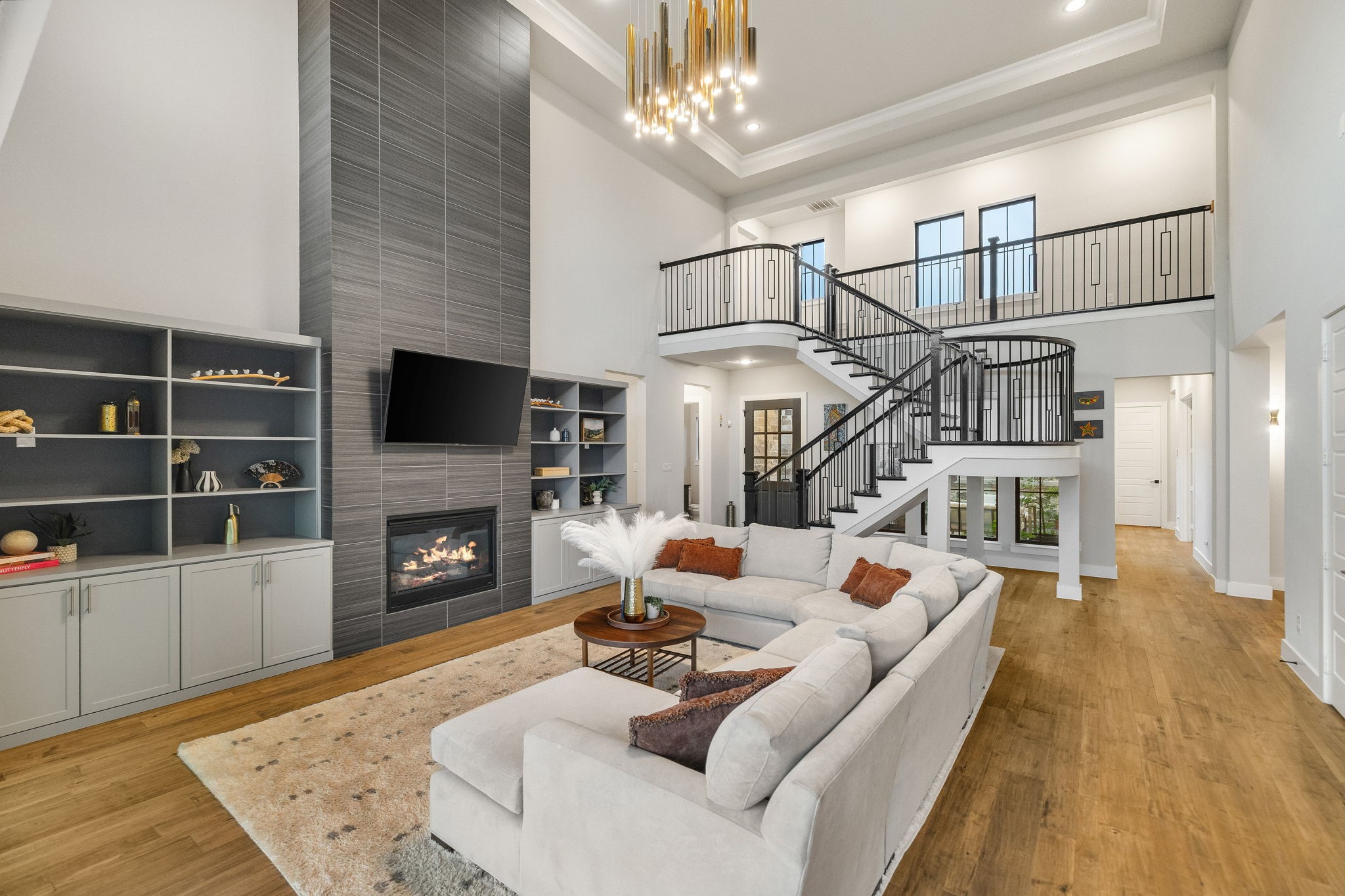 2421 Heathrow Lane