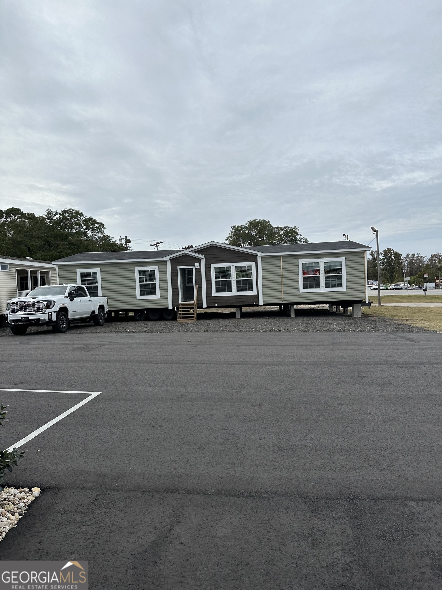 352 Mineral Springs Trail