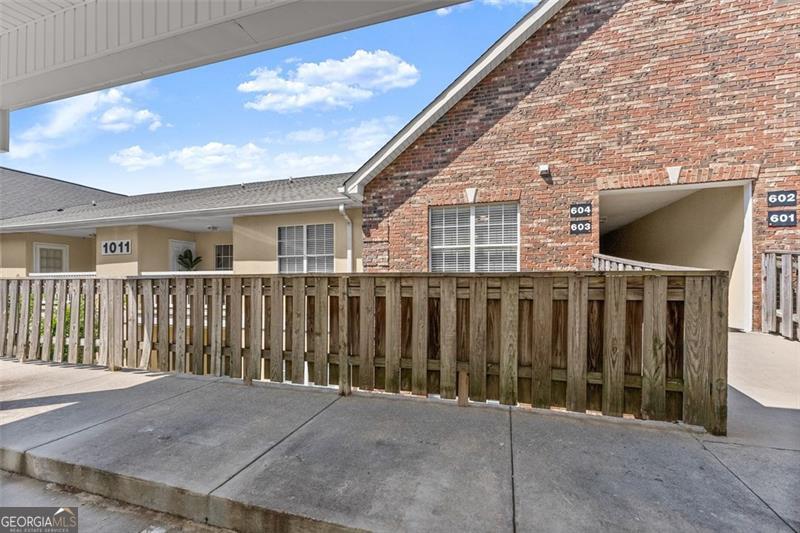 1011 Holly Drive # 604