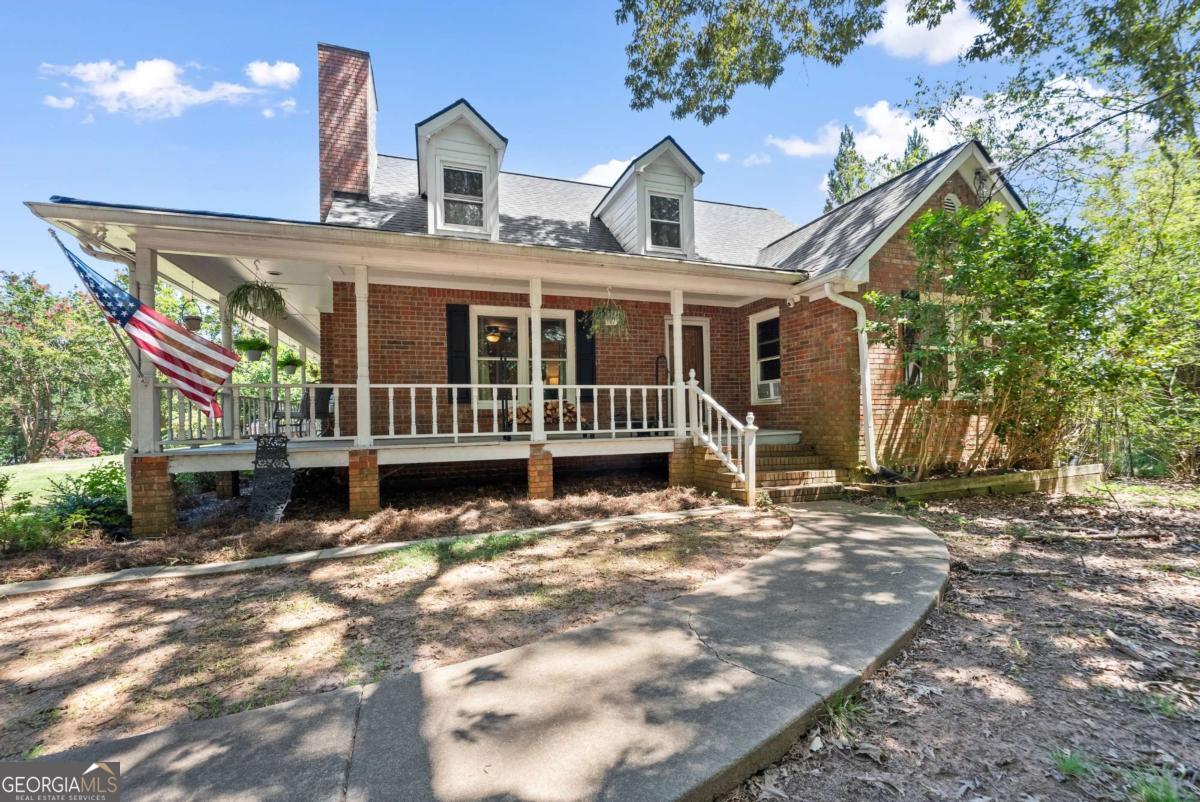 8030 Dogwood Trail