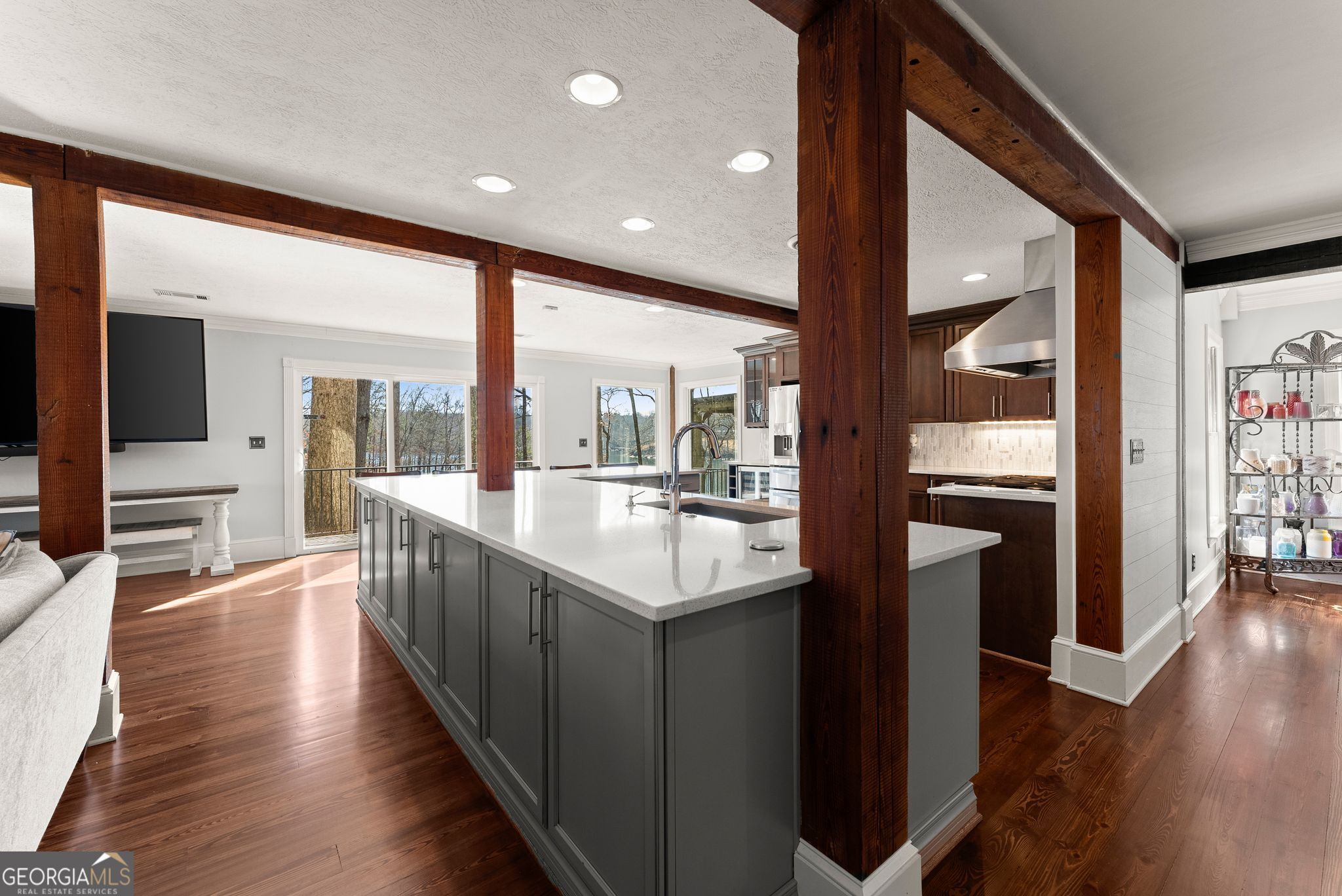 5983 Nachoochee Trail