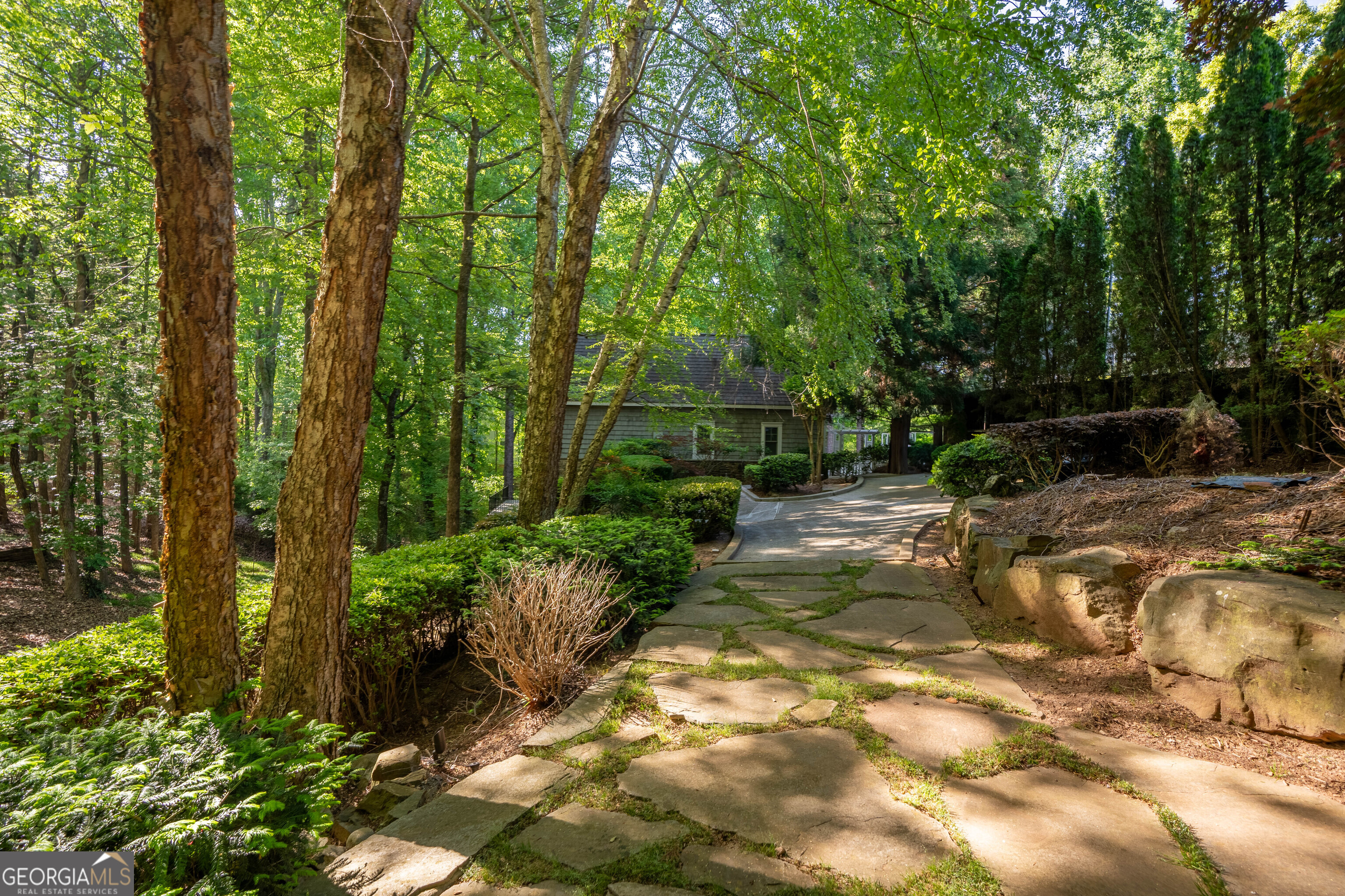 5983 Nachoochee Trail