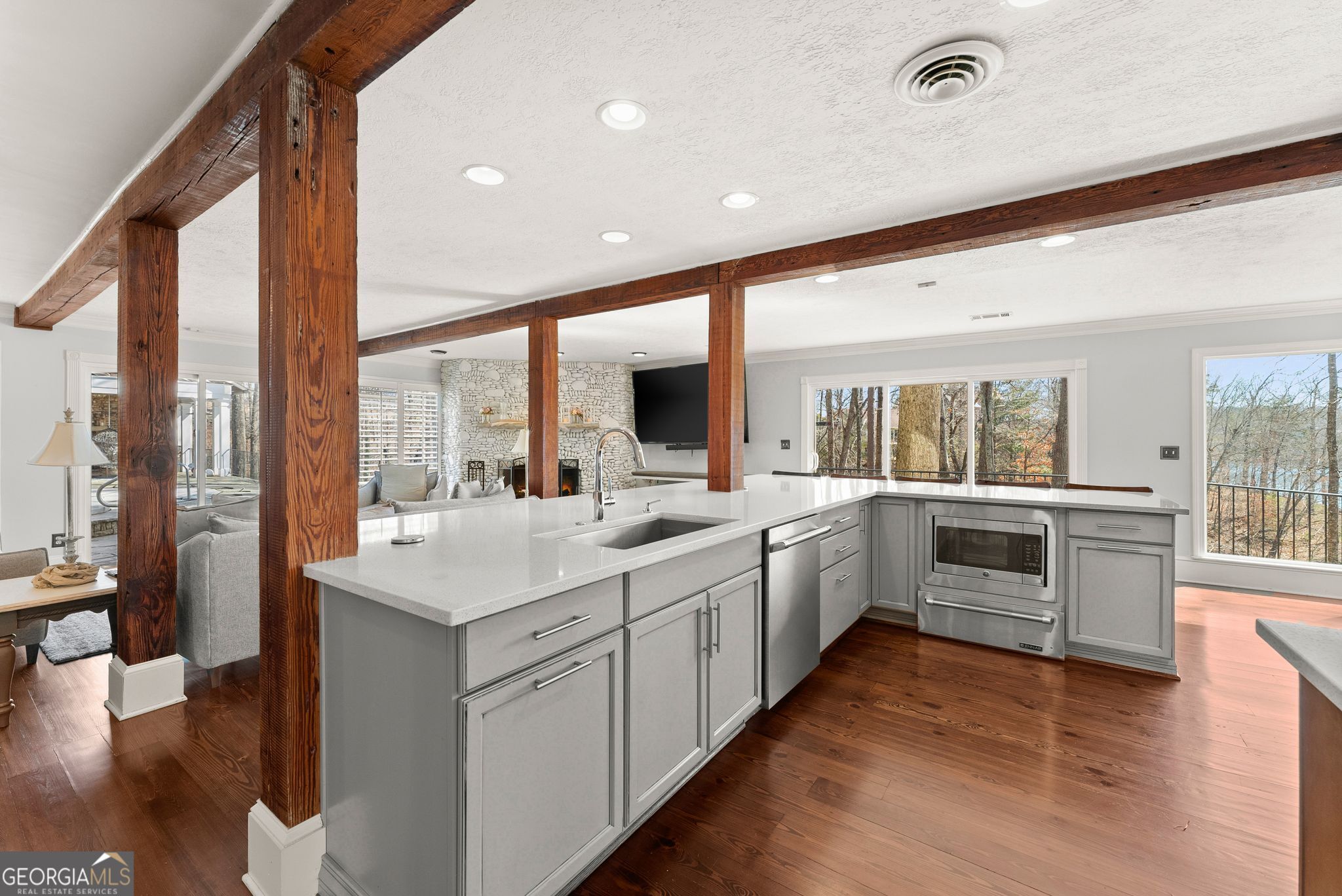 5983 Nachoochee Trail