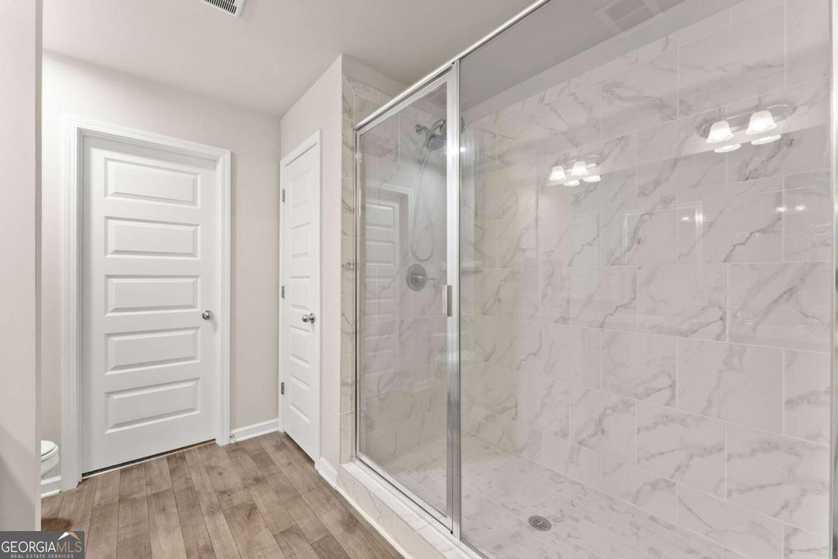 146 Waterford Circle