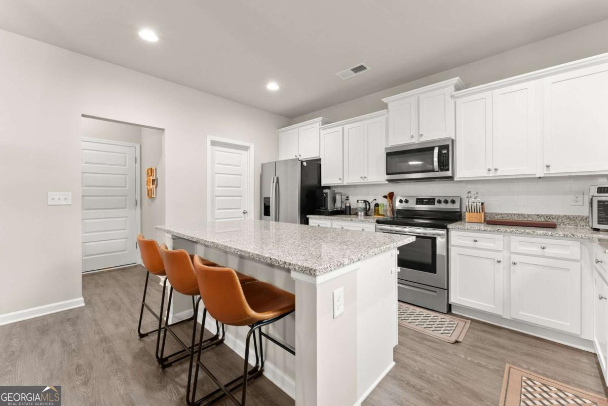 146 Waterford Circle