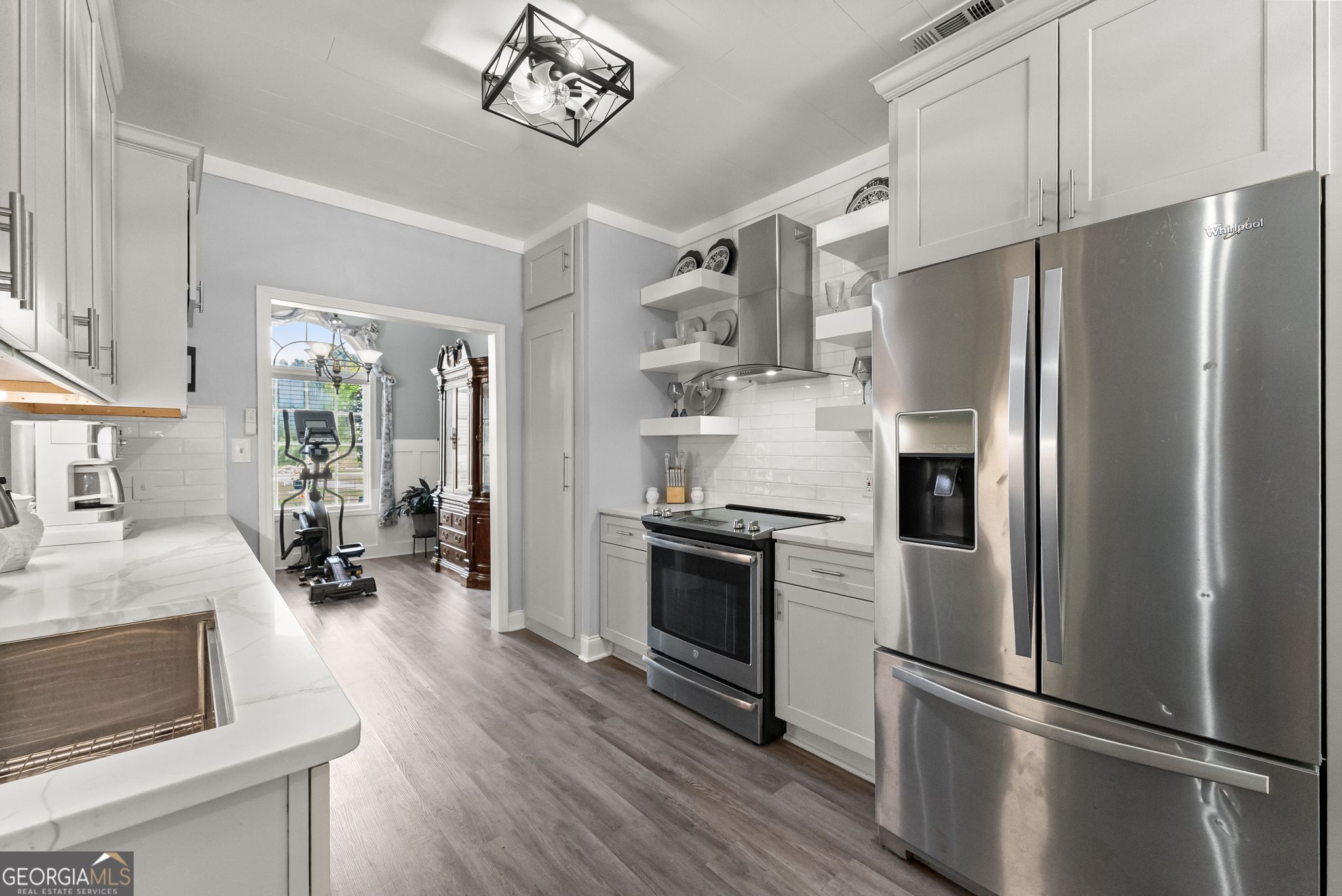 4523 Lafayette Lane