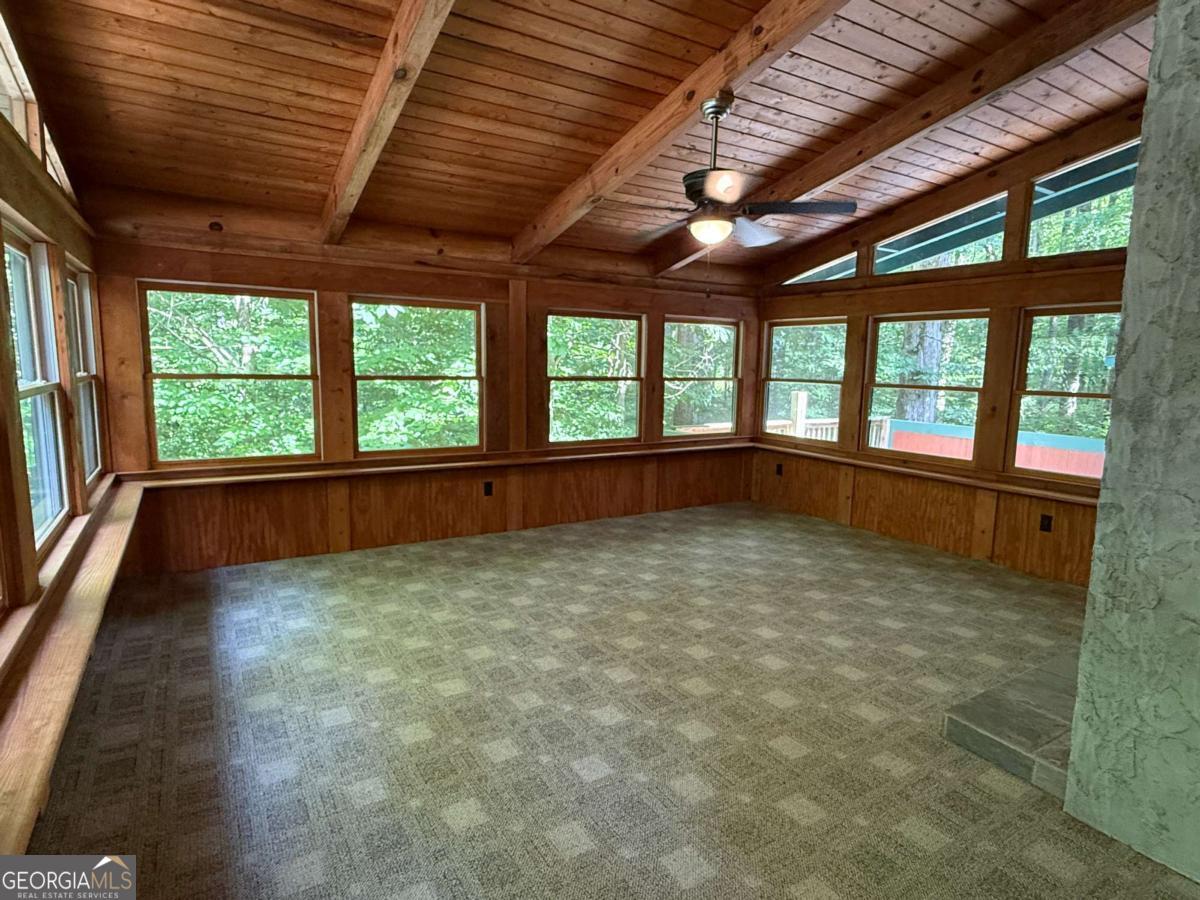 2405 Mountain Road