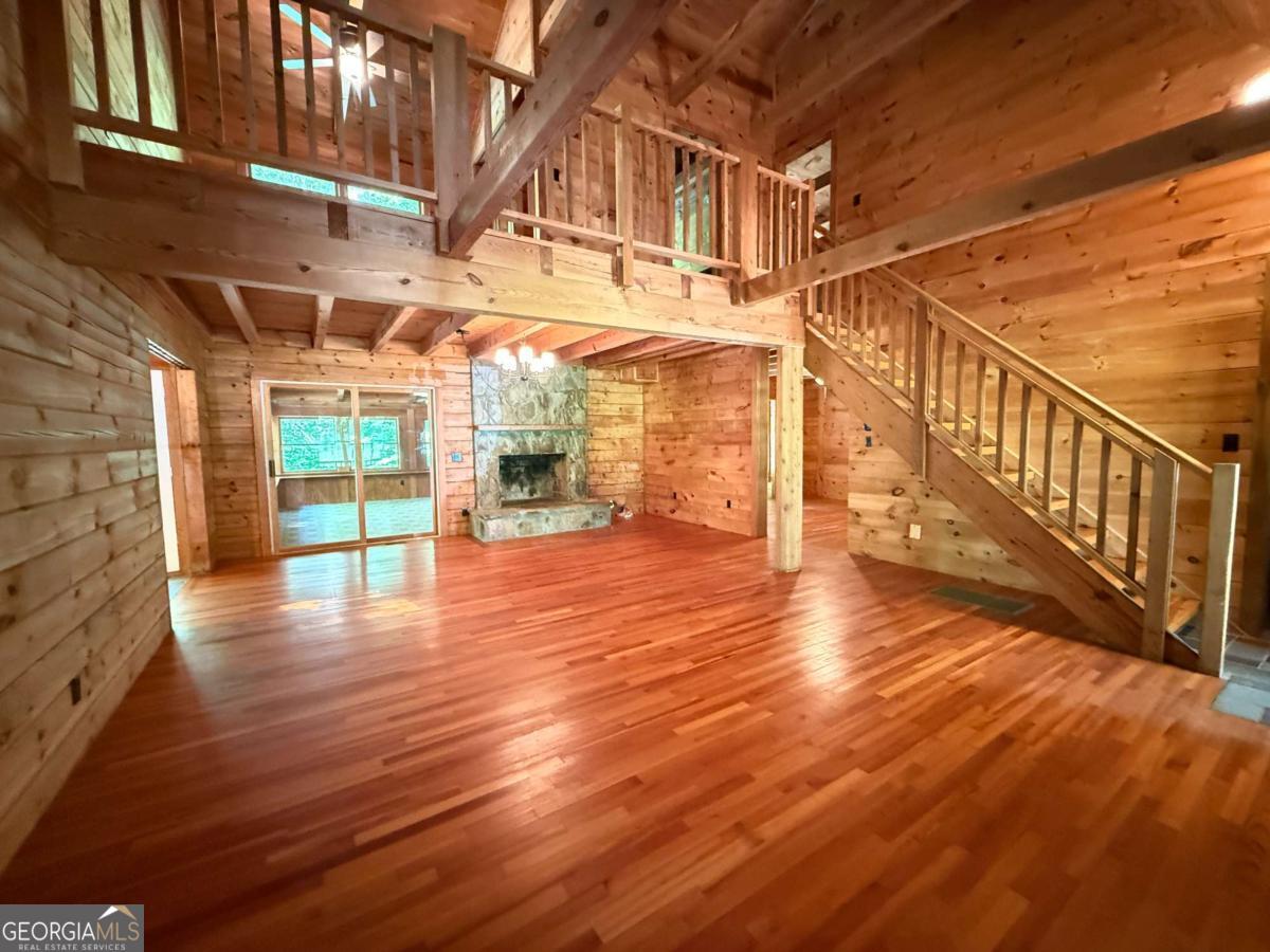 2405 Mountain Road