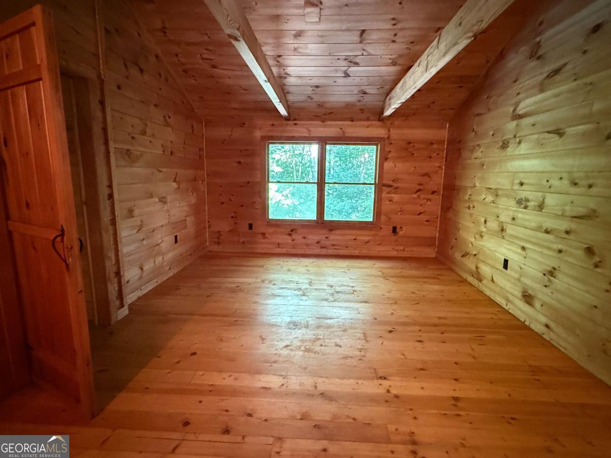2405 Mountain Road