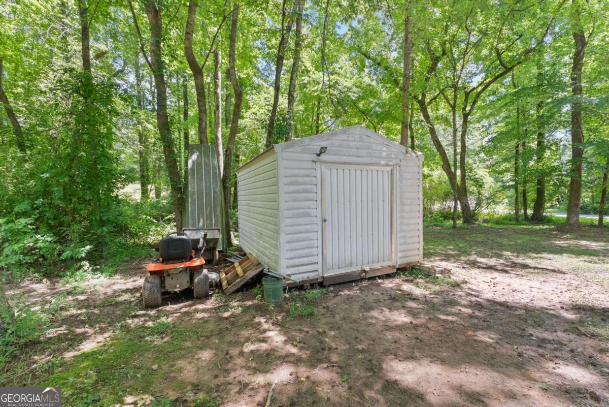18 Chickasaw Trail