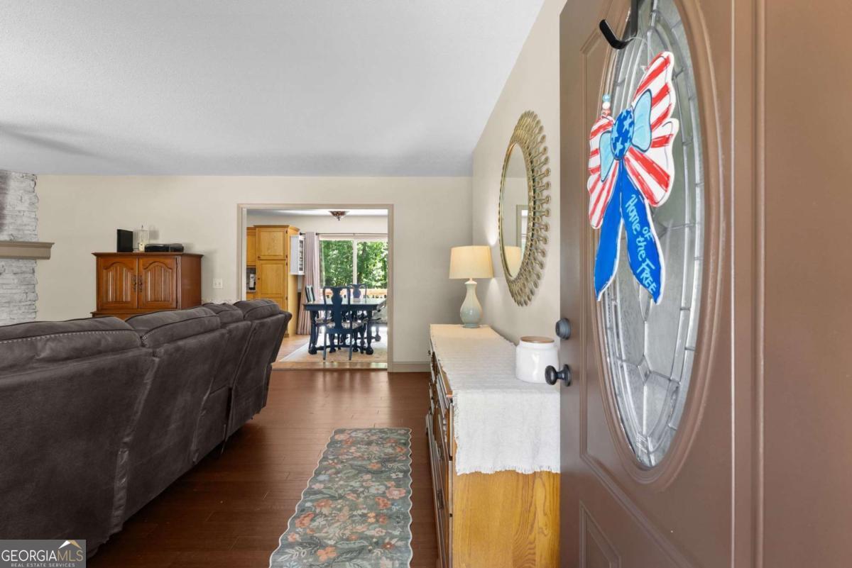 18 Chickasaw Trail