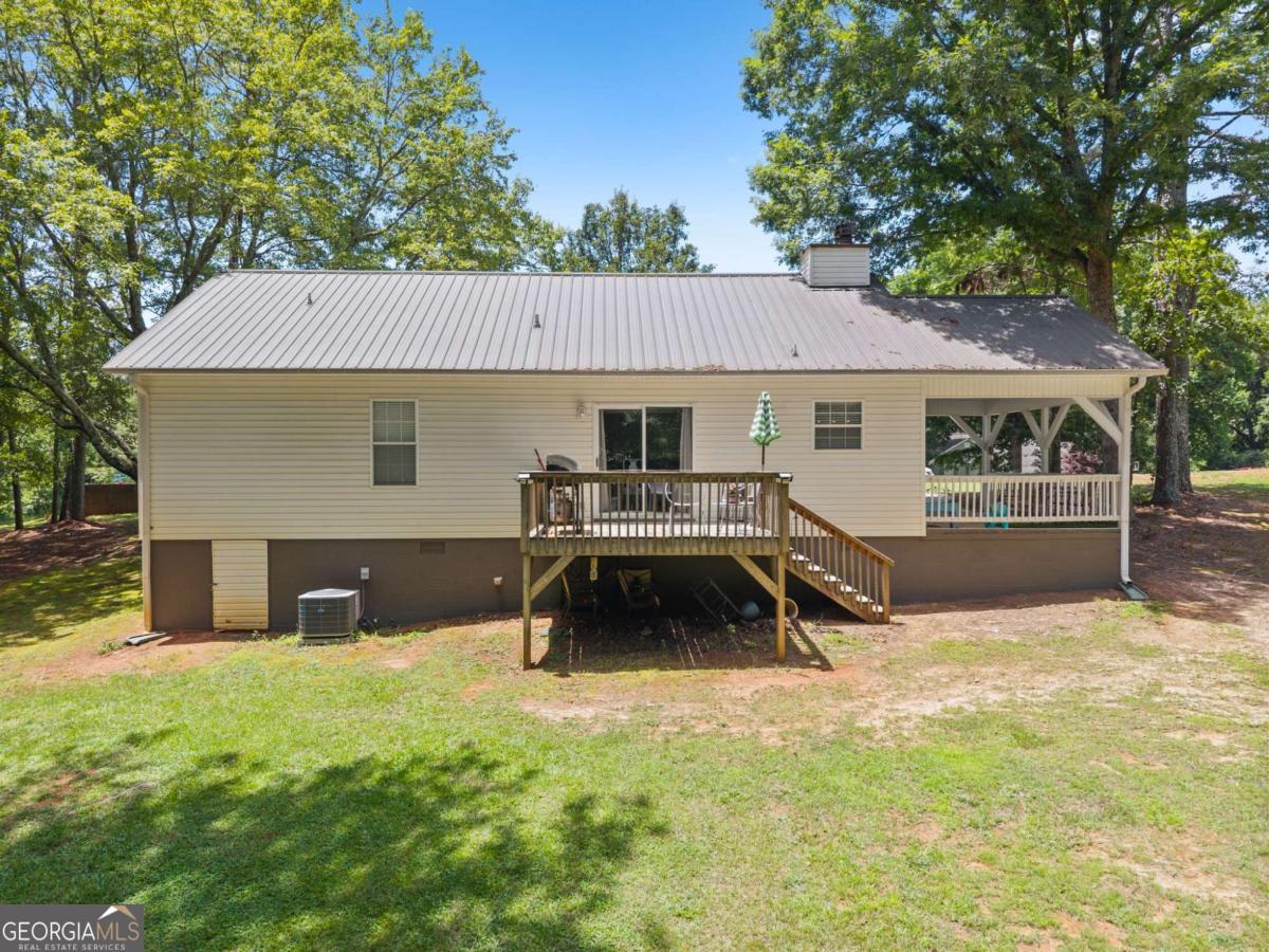 18 Chickasaw Trail