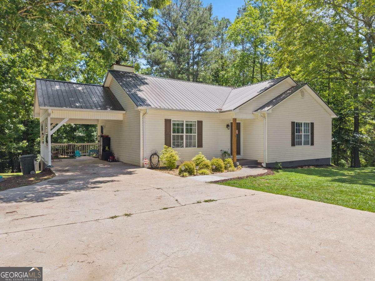 18 Chickasaw Trail