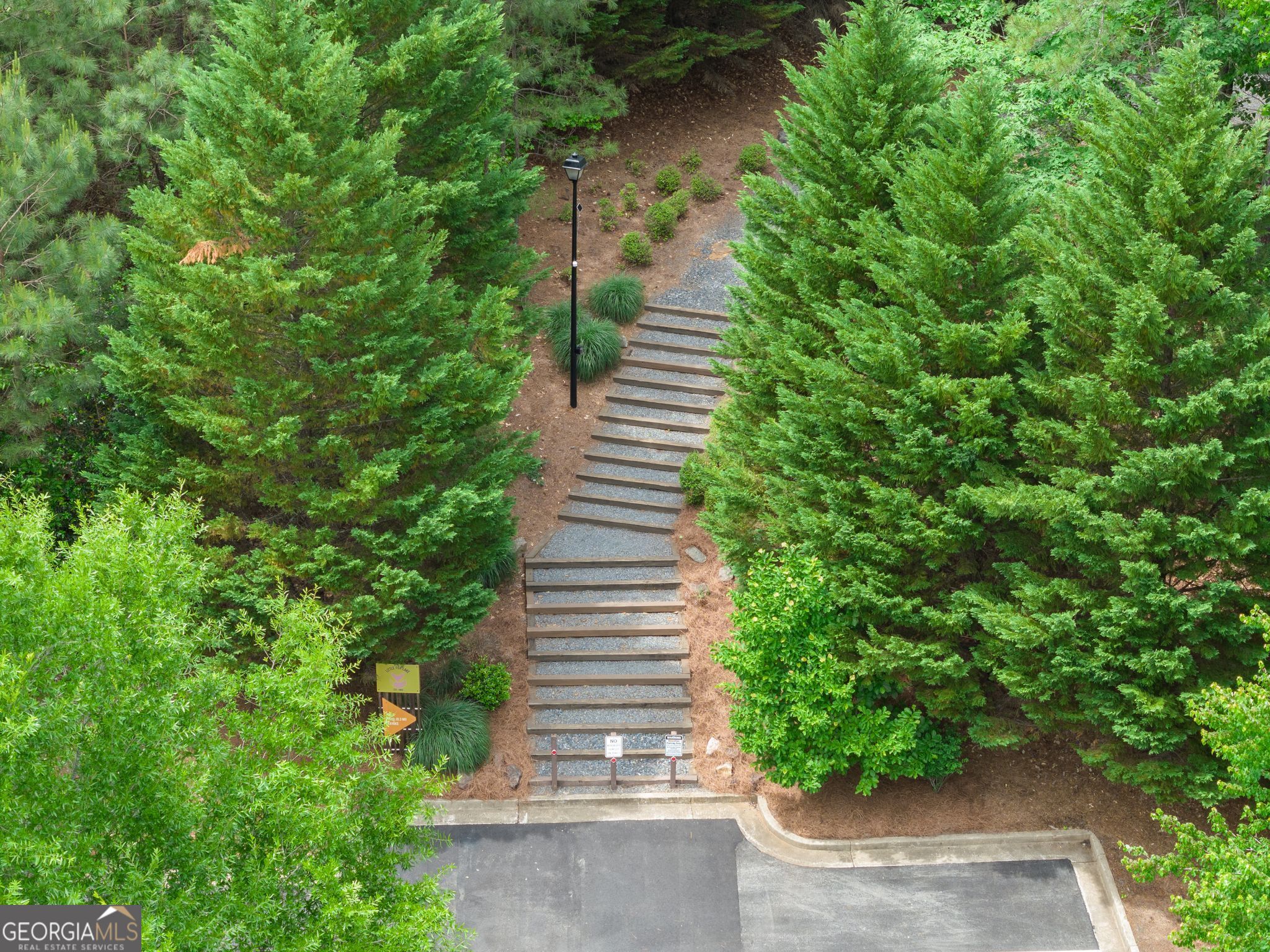 4718 Shady Lake Circle