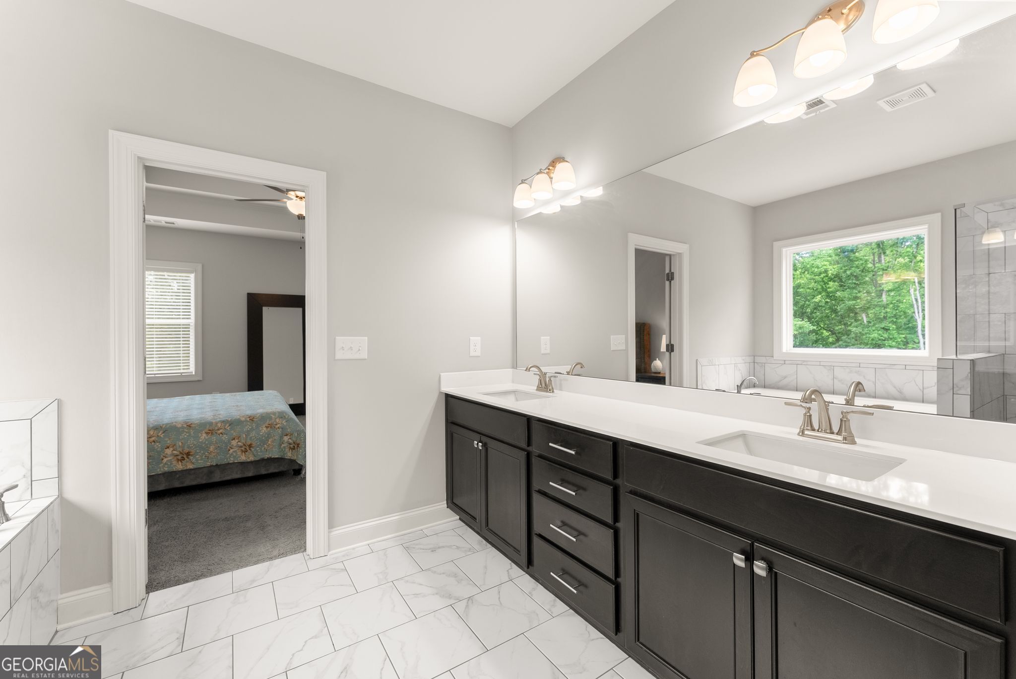 4718 Shady Lake Circle