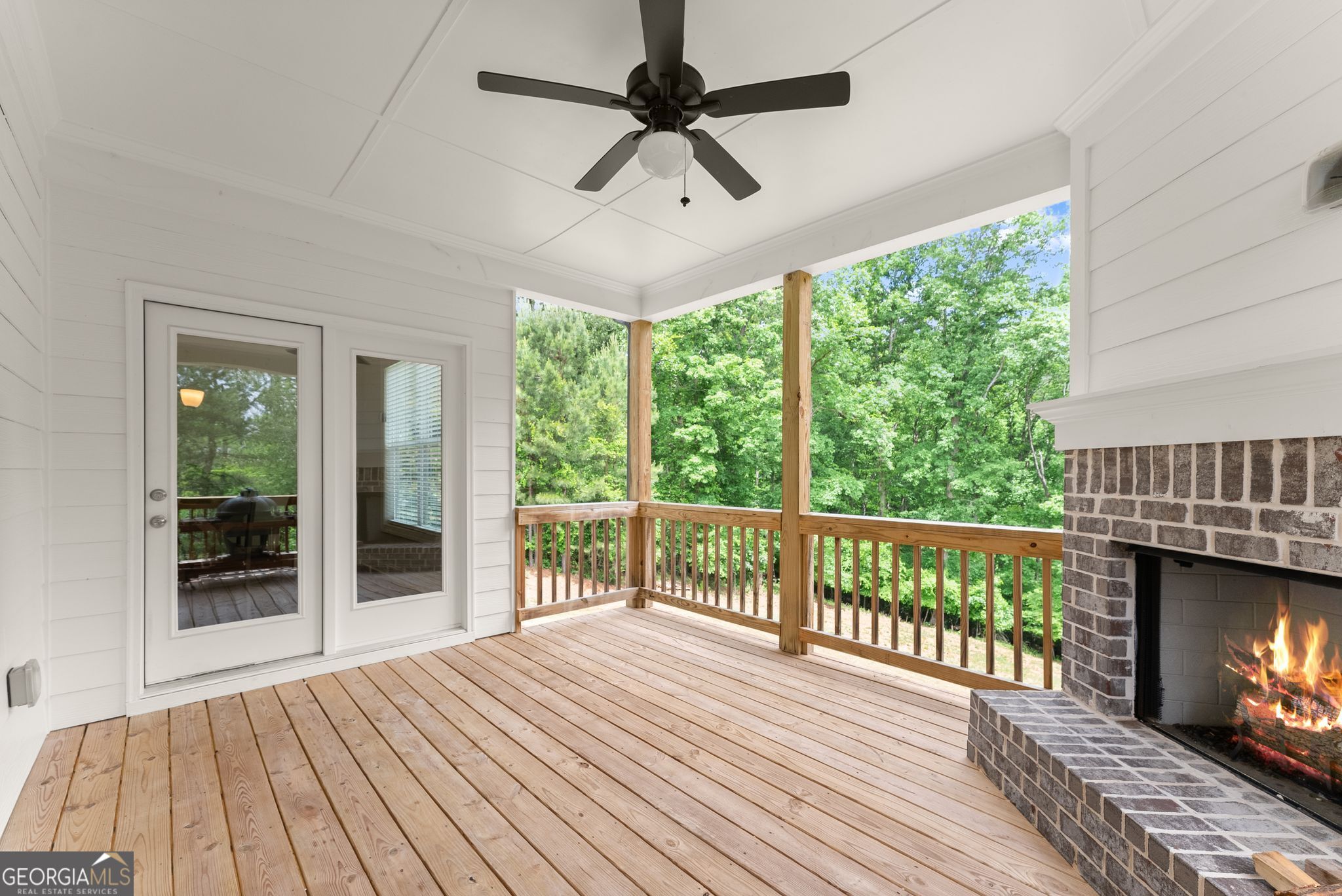 4718 Shady Lake Circle
