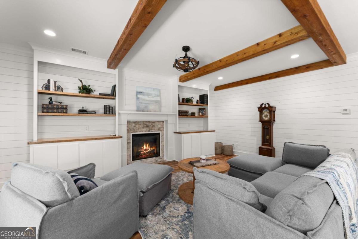 189 Peace Valley Road