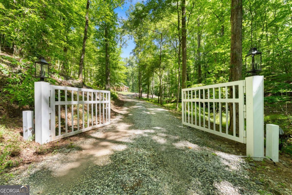 189 Peace Valley Road