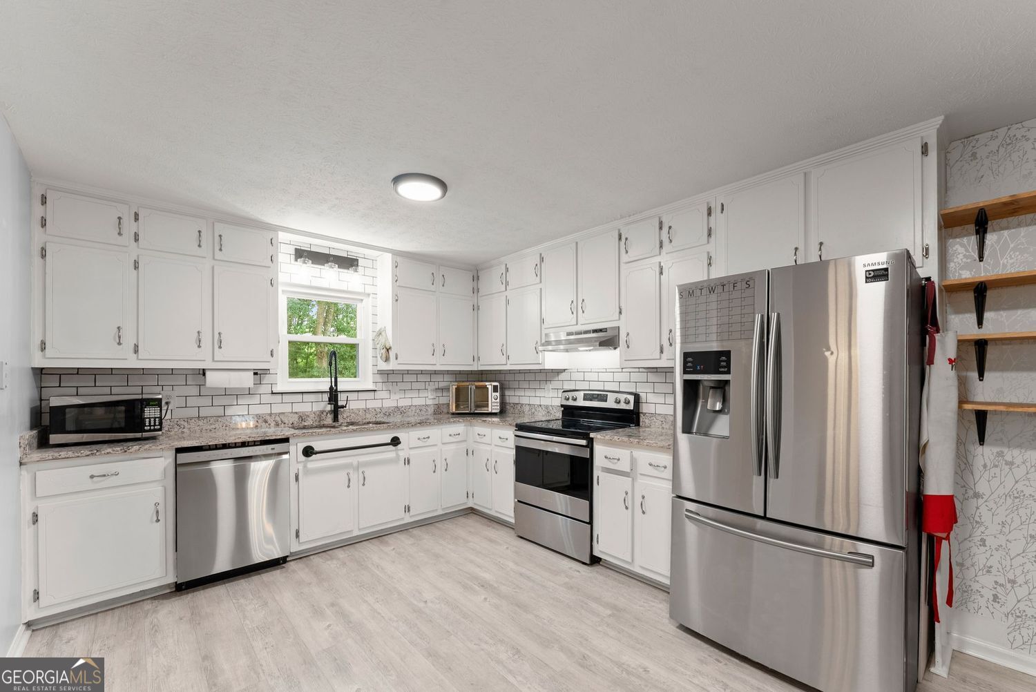 1508 Country Court