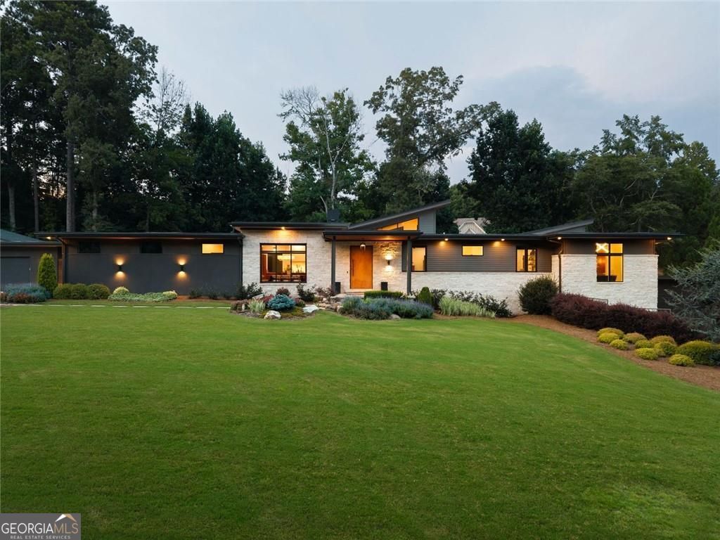 574 Riverside Road