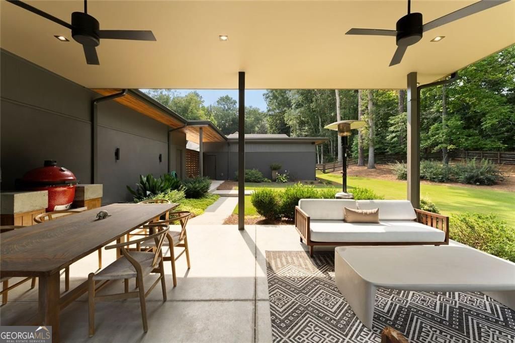 574 Riverside Road