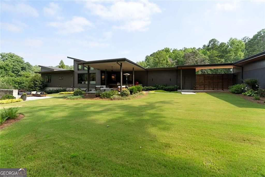 574 Riverside Road