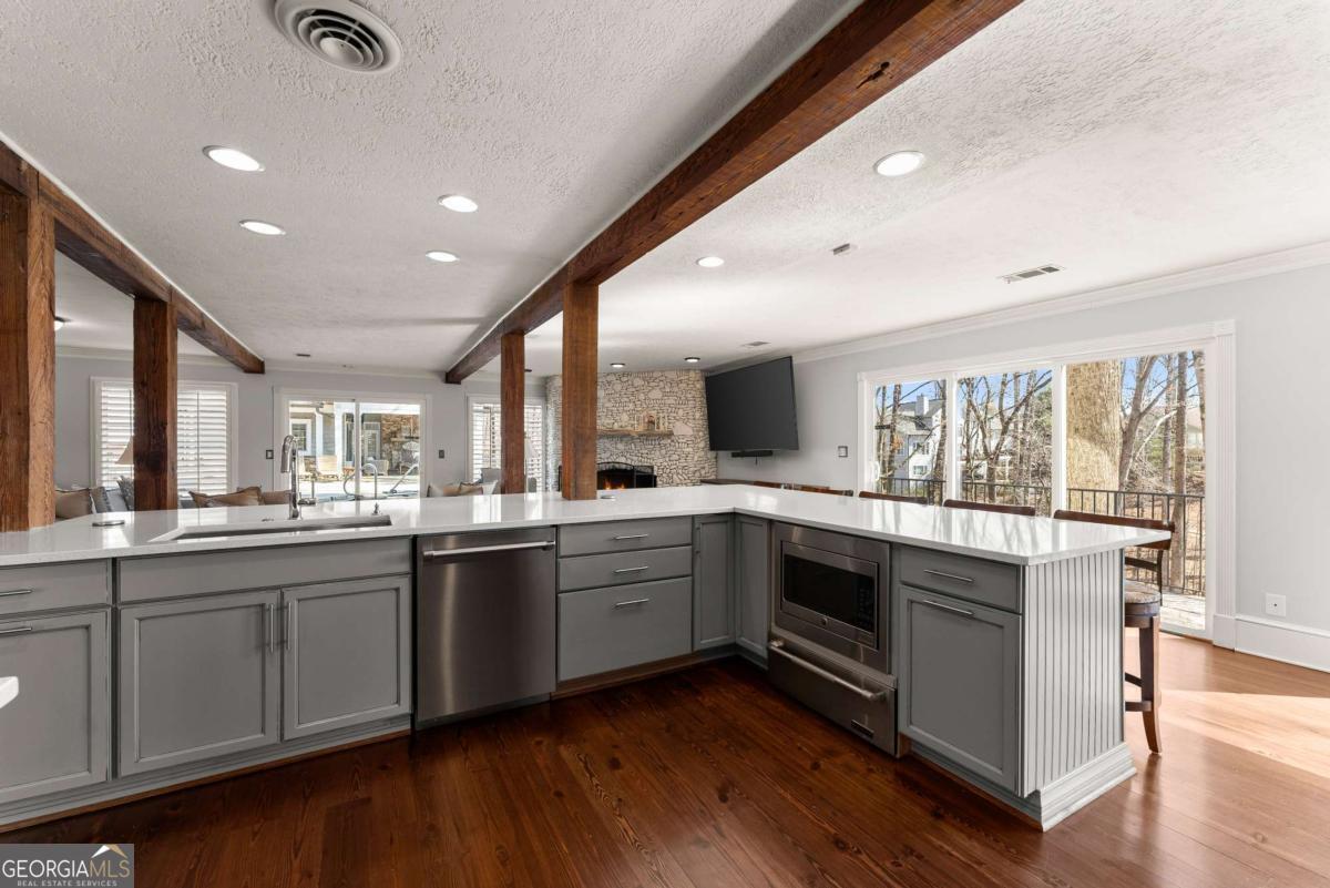 5983 Nachoochee Trail