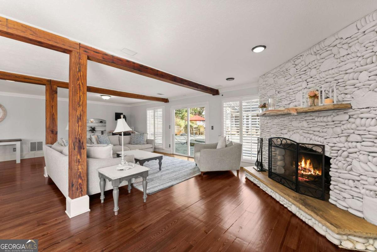 5983 Nachoochee Trail