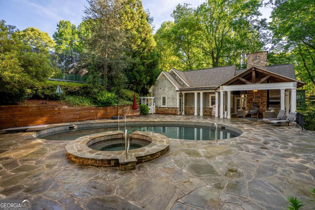 5983 Nachoochee Trail