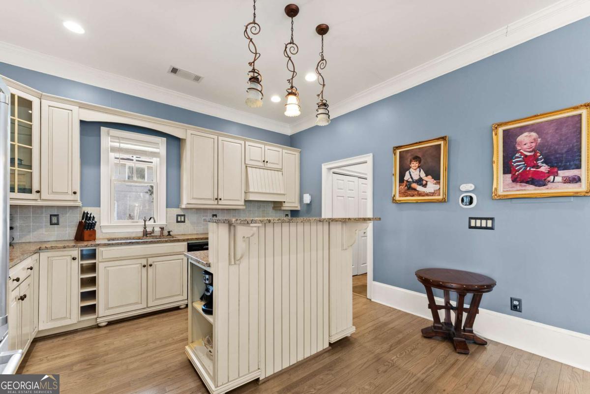 5983 Nachoochee Trail