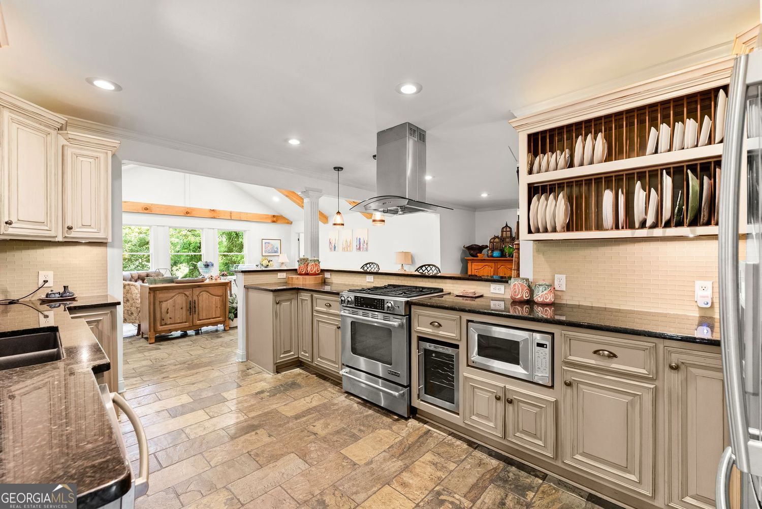 1022 Park Street