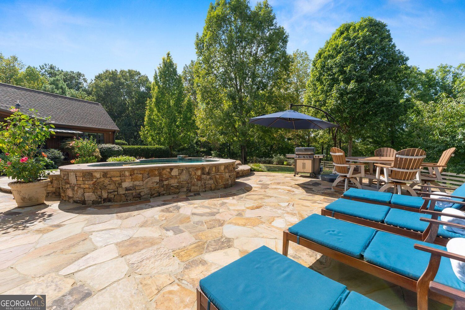 1524 Blacks Bluff Road SW