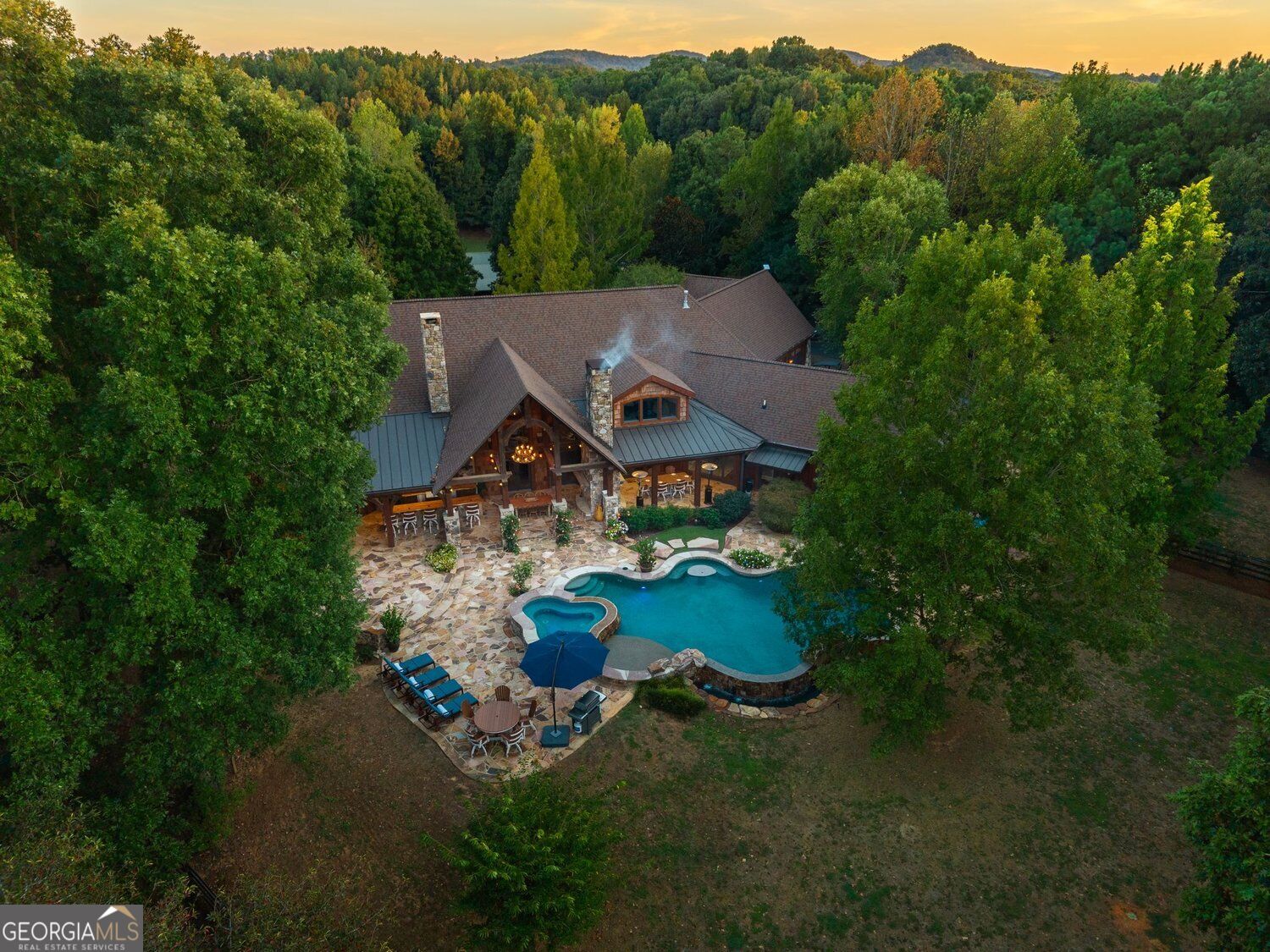 1524 Blacks Bluff Road SW