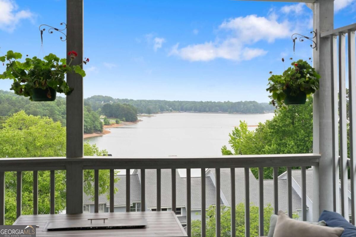 2300 Habersham Marina Road # 302