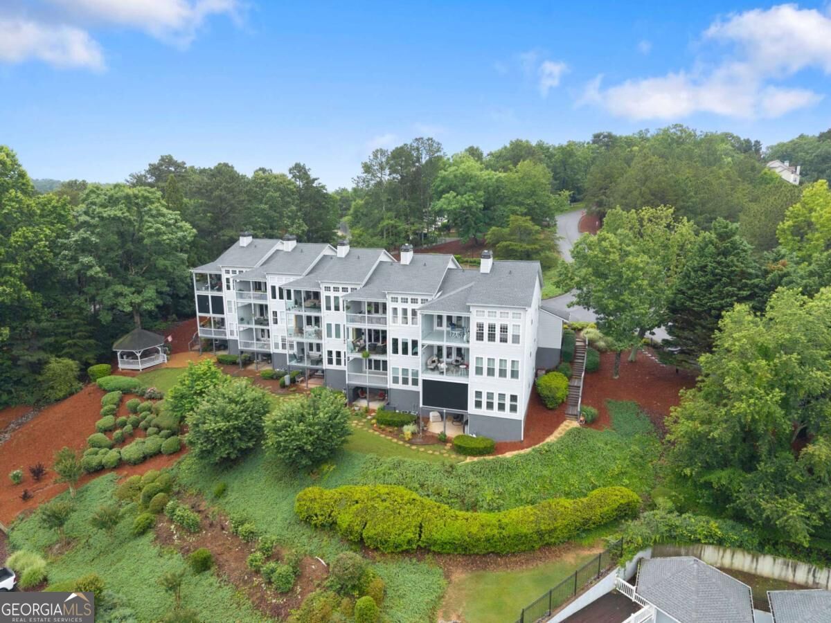 2300 Habersham Marina Road # 302