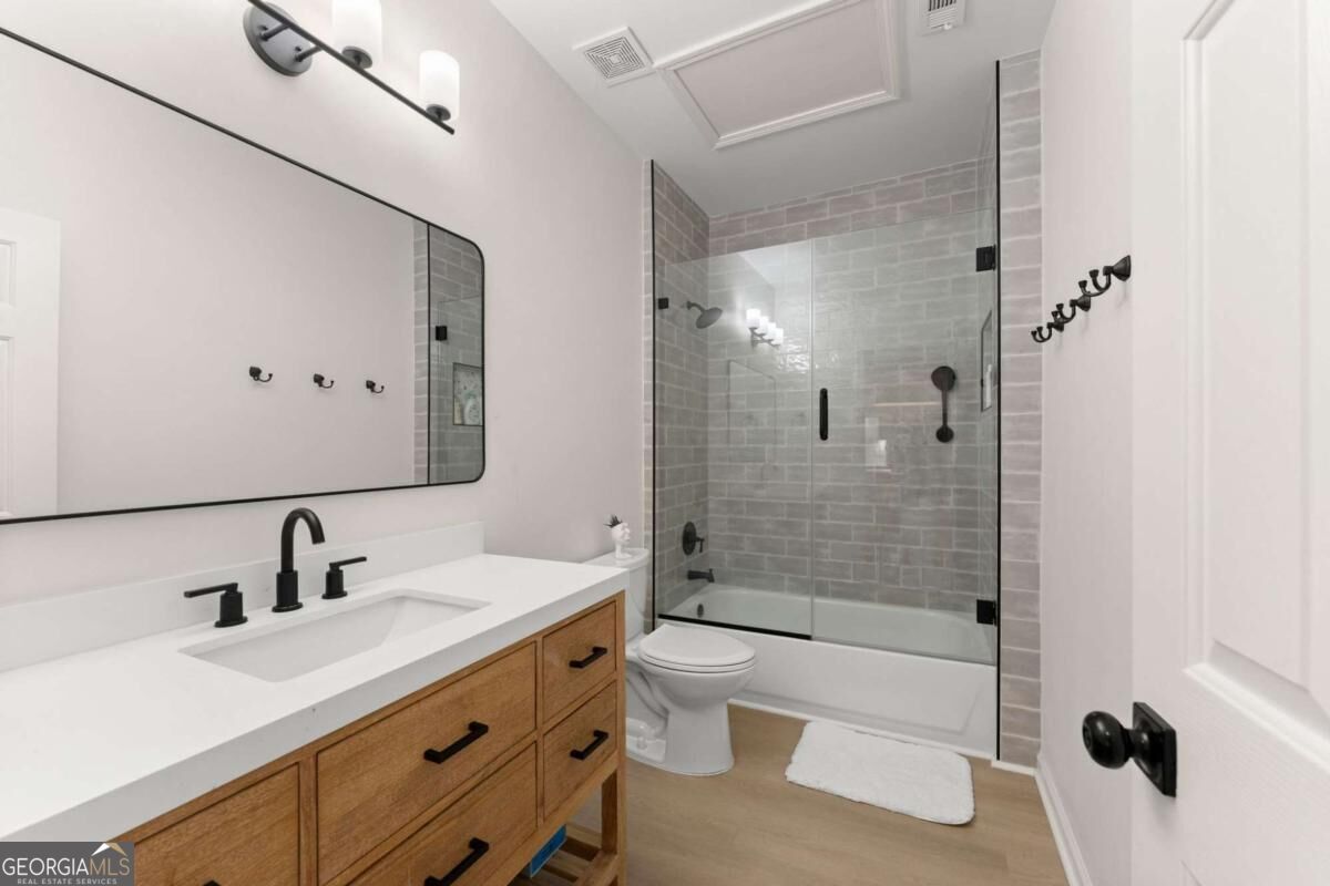 2300 Habersham Marina Road # 302