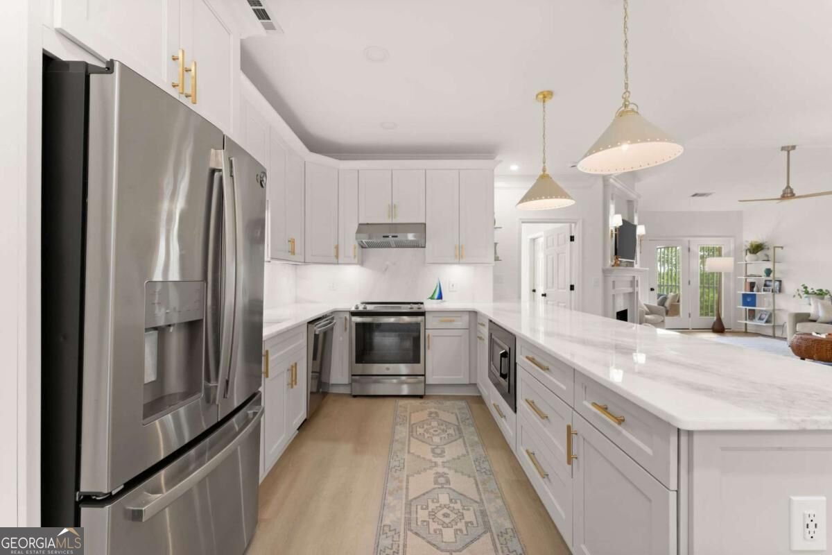 2300 Habersham Marina Road # 302