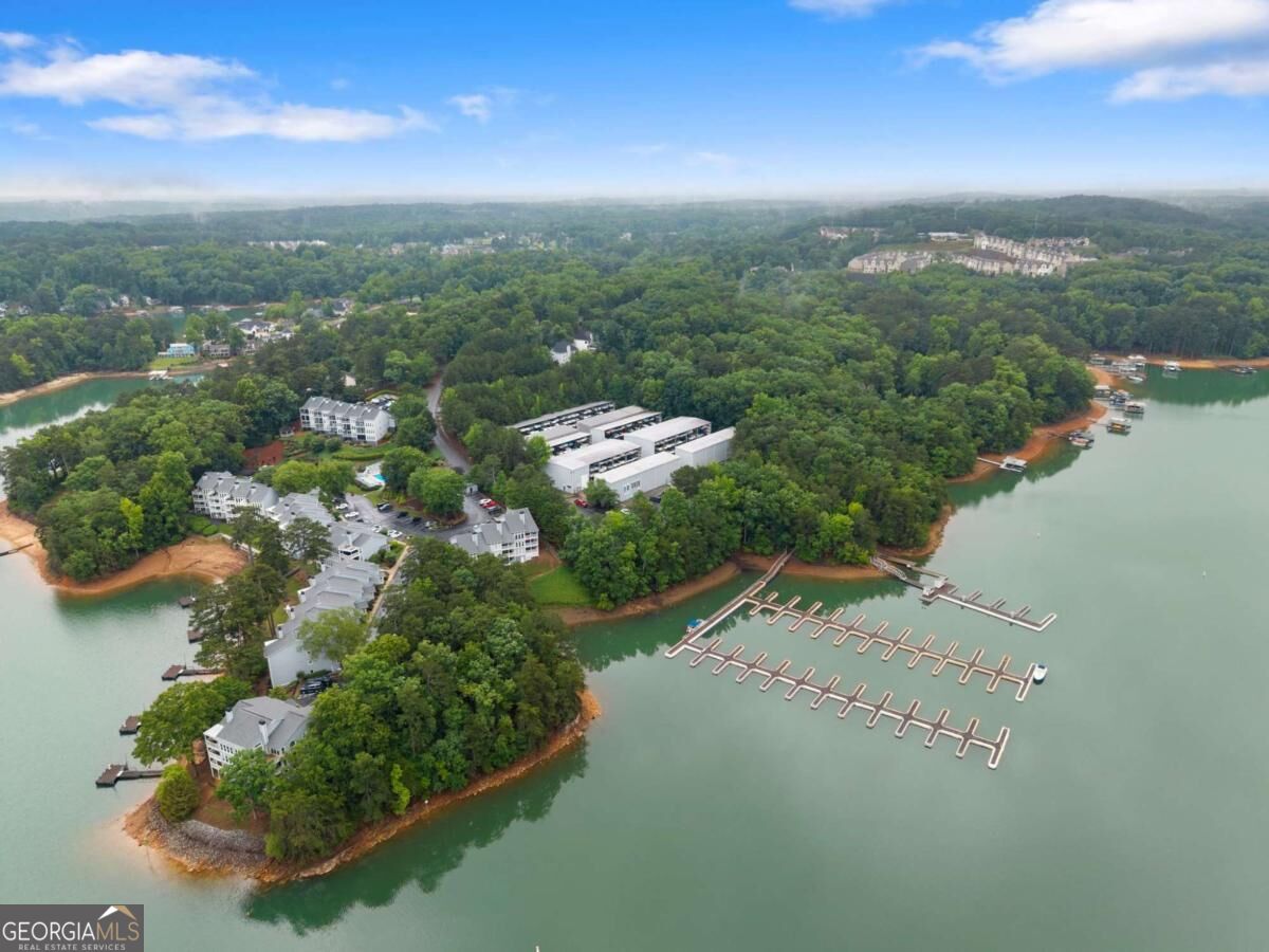 2300 Habersham Marina Road # 302