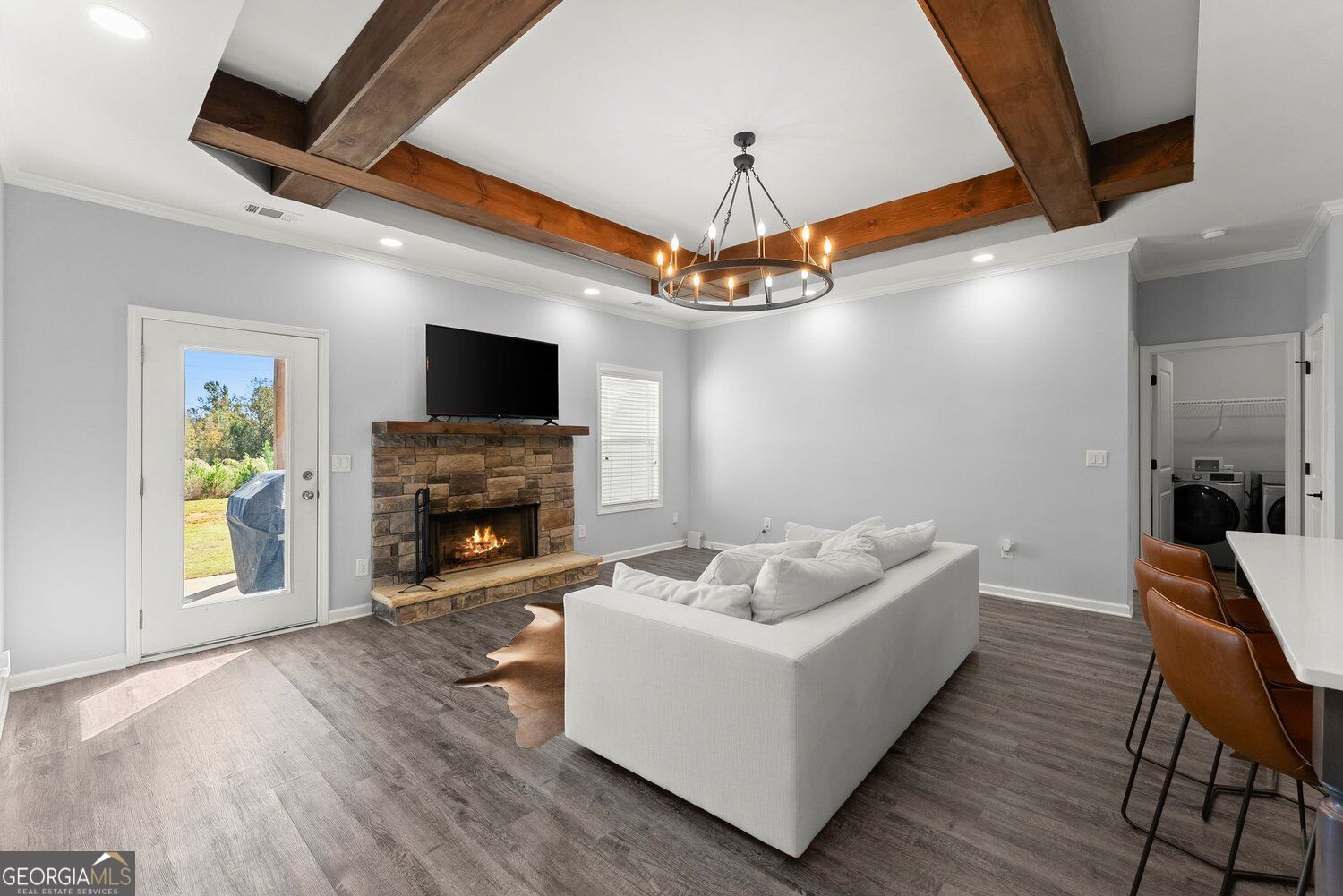 6338 Woodland Station Drive