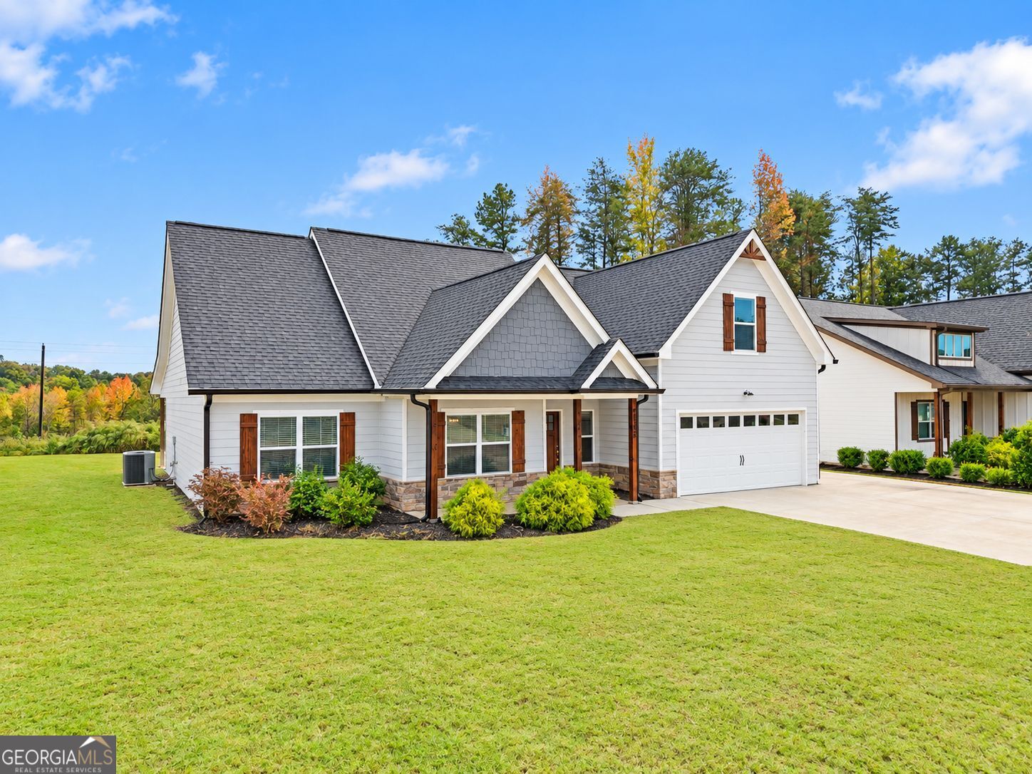 6338 Woodland Station Drive
