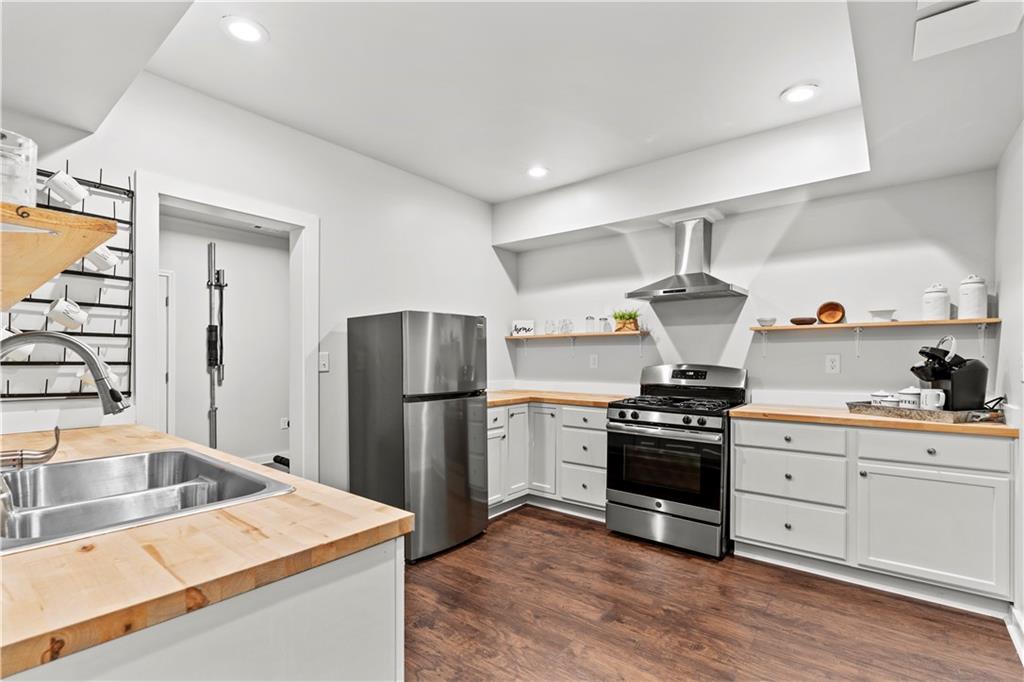 9115 Fox Trail Lane